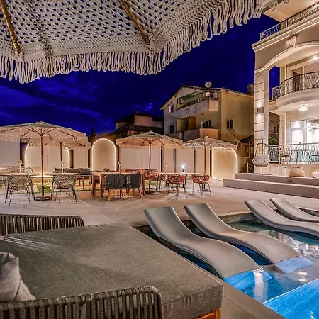 Casa Deniso - The Of Chill فندق بايالا