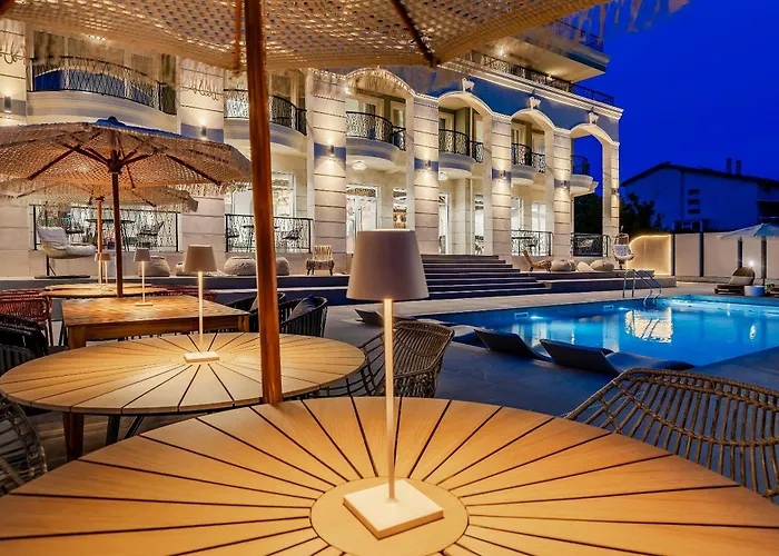 فندق Casa Deniso - The Of Chill بايالا
